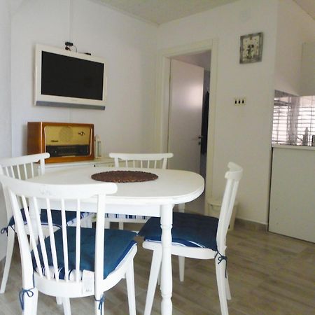 Apartments Petar - 30 M From Sandy Beach ニン エクステリア 写真